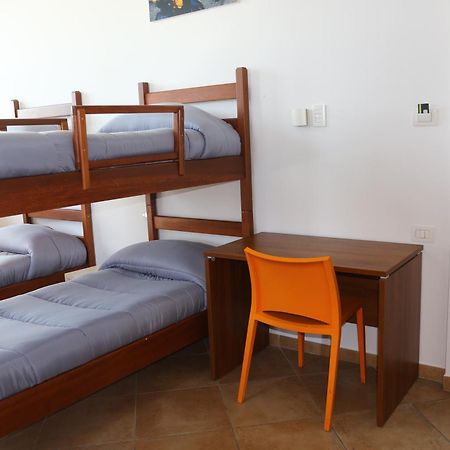 Student'S Hostel Parme Extérieur photo