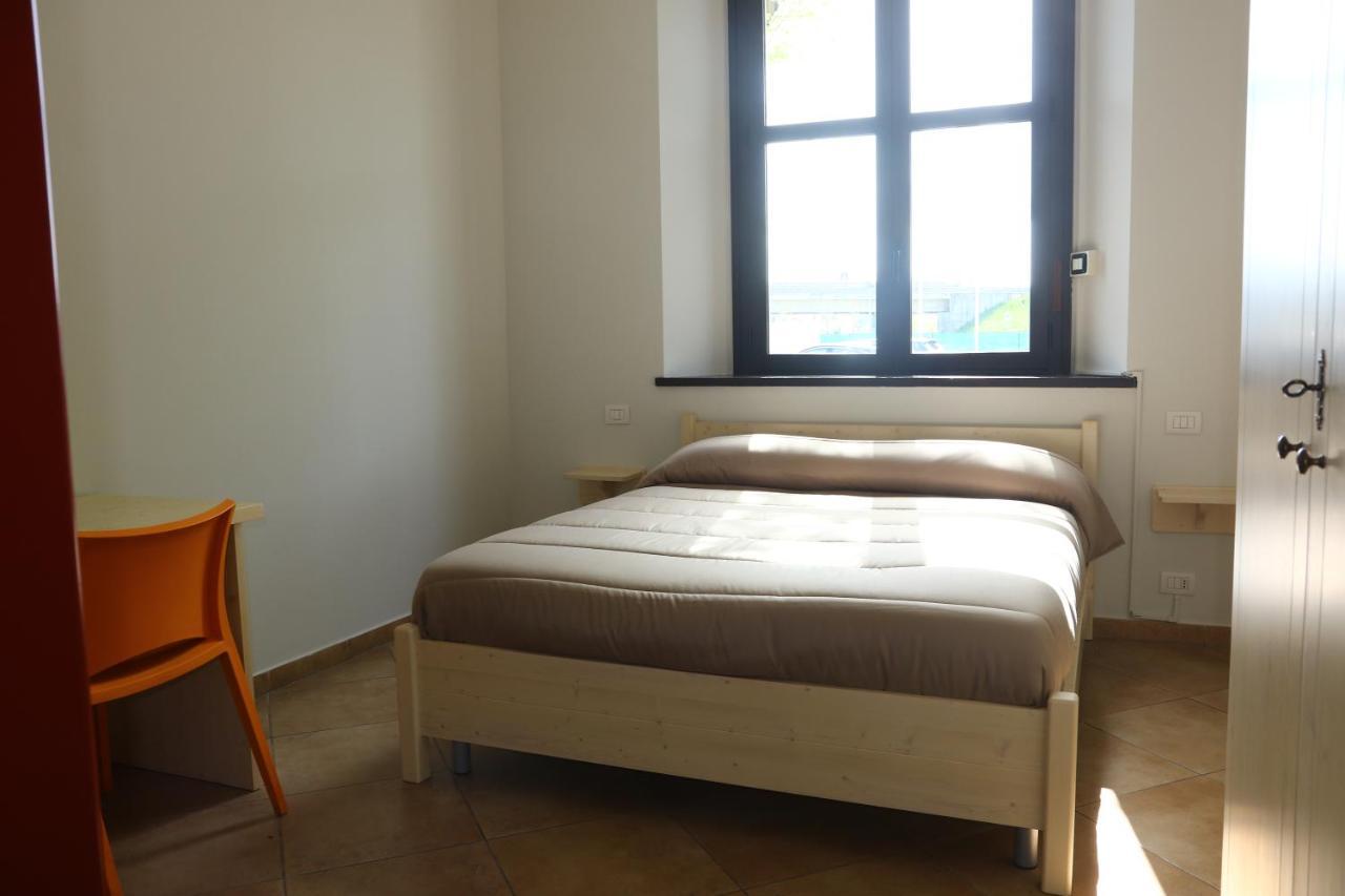 Student'S Hostel Parme Extérieur photo