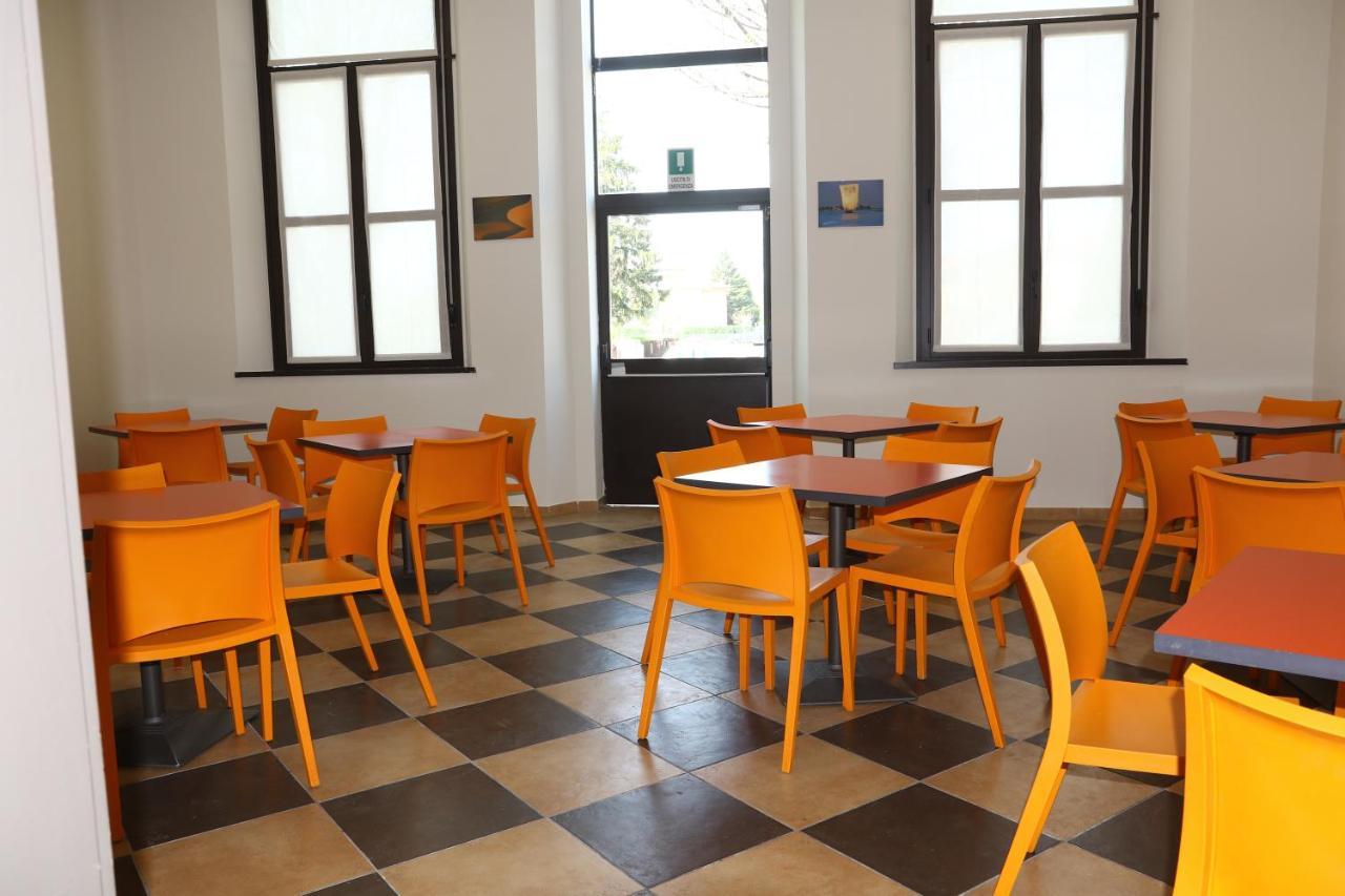 Student'S Hostel Parme Extérieur photo