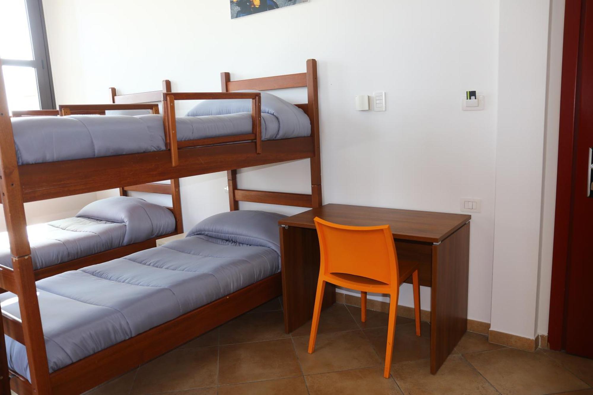 Student'S Hostel Parme Extérieur photo